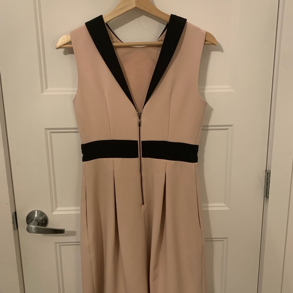 Cute pink dress - Picture 2 of 3